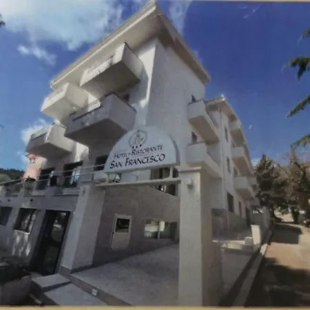 מלון San Francesco 3*