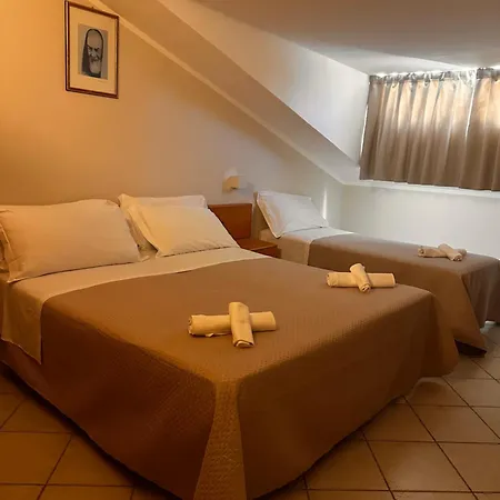 San Francesco מלון 3*