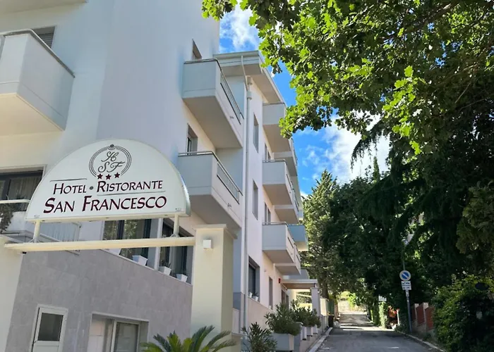 San Francesco 3* サン・ジョバンニ・ロトンド